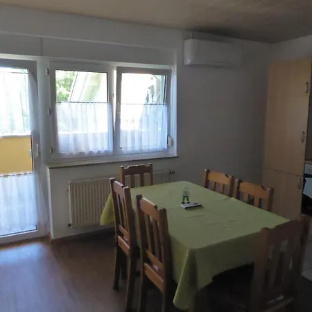 Roth Beim Europa-park Rust * Rheinhausen